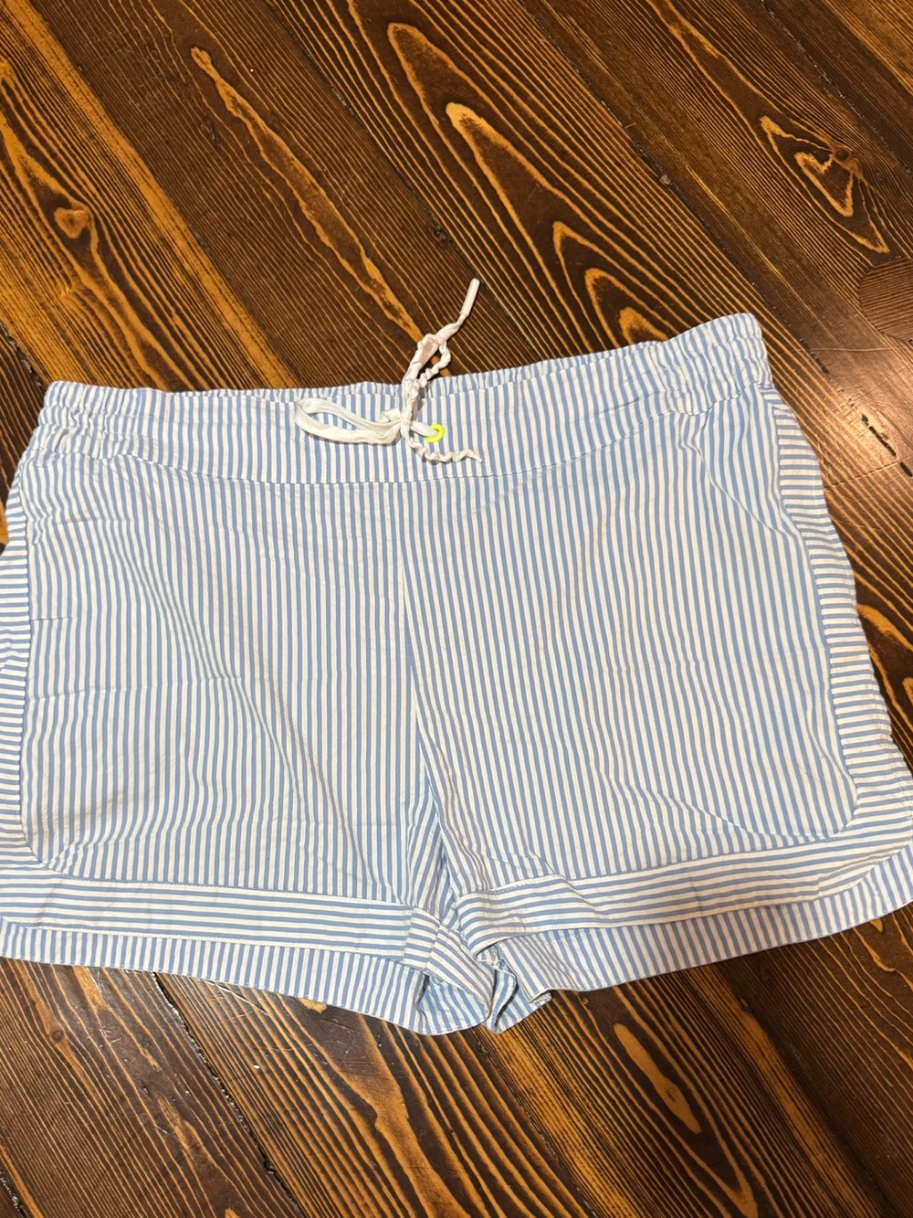 Vineyard Vines Light Blue & White Striped Seersucker Athletic Drawstring Shorts